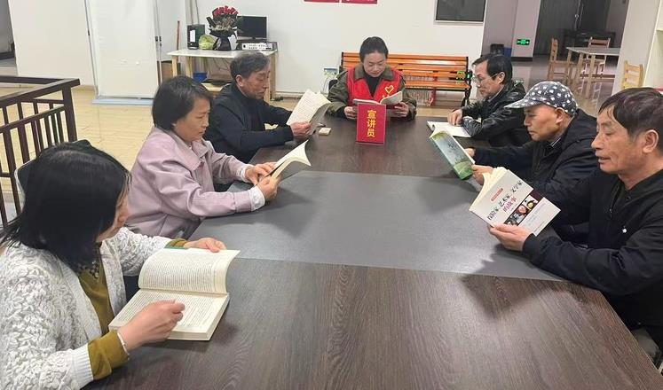 新村街道茶叶坞社区扎实开展：“共促全民阅读共建书香社会”全民阅读主题宣传活动