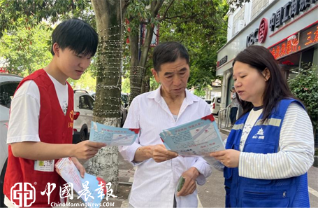 昌河街道昌盛社区开展“双提升”宣传活动