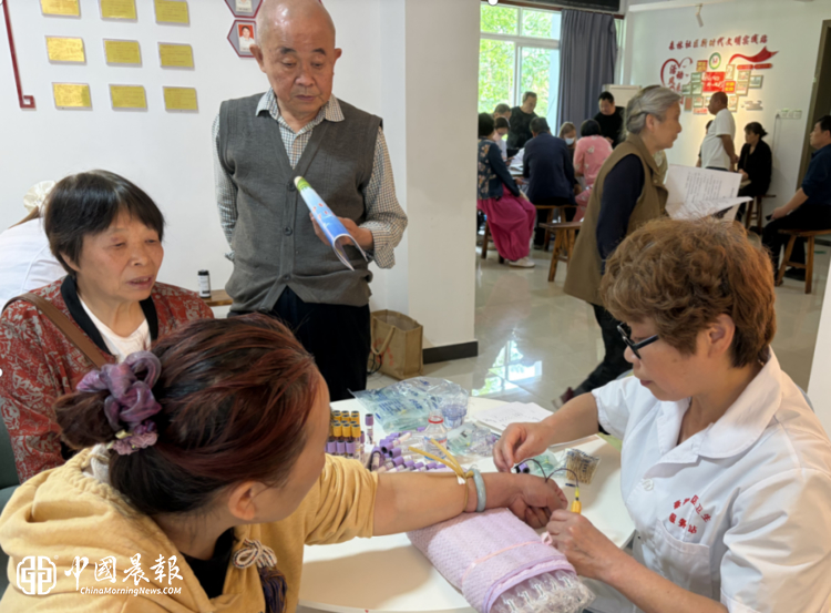 西郊街道森林社区：便民体检暖人心   守护居民零距离