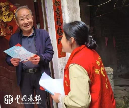 法韵昌南·典暖社区｜金家弄社区联合周路口司法所开展法治宣传行动