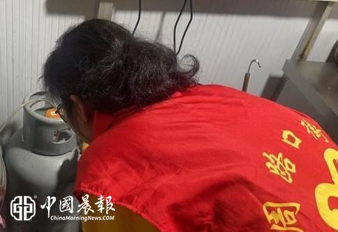 周路口街道云锦巷社区开展燃气安全专项检查 筑牢安全防线助力优化营商环境