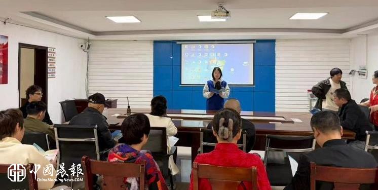 珠山街道开展“5+2”就业之家政策宣传活动 打通就业服务“最后一公里” 珠山街道开展“5+2”就业之家政策宣传活动 打通就业服务“最后一公里”