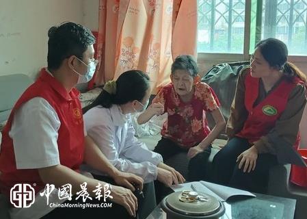 温情送医零距离,贴心守护独居长者|太白园街道浙江路社区开展独居老人健康关爱活动 温情送医零距离,贴心守护独居长者|太白园街道浙江路社区开展独居老人健康关爱活动