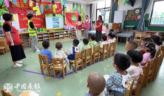 新村街道梅家岭社区计生协会开展5·29会员日进幼儿园主题活动