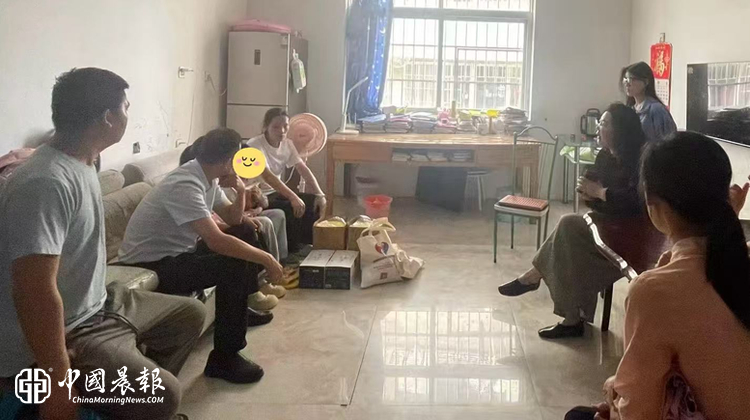 “暖心民政护童心”|市民政局赴茶叶坞社区走访慰问流动困境儿童