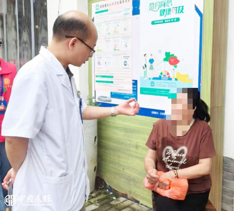 “千年瓷韵承初心 医者仁心惠文旅”|景德镇市第三人民医院:“窑火红”党员志愿服务义诊活动