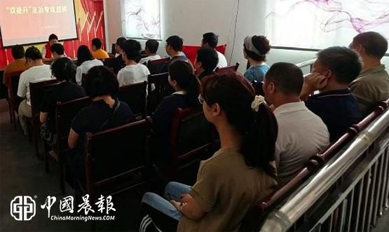 周路口司法所联合金家弄社区开展“双提升”法治专项宣讲活动 周路口司法所联合金家弄社区开展“双提升”法治专项宣讲活动